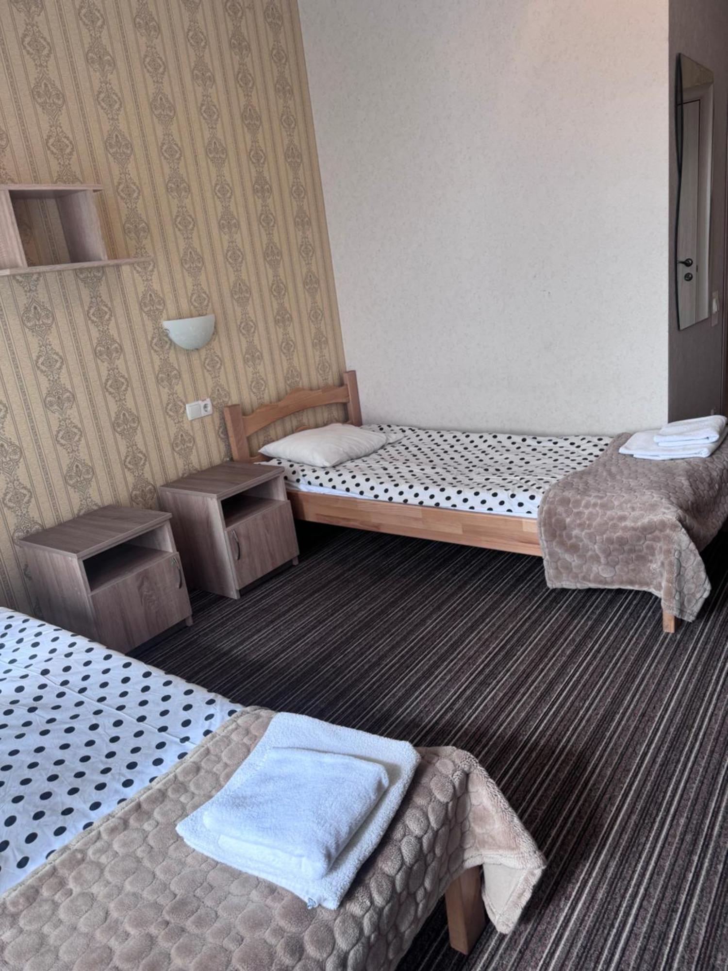 Motel Kurortnyy&SPA Shklo Bagian luar foto