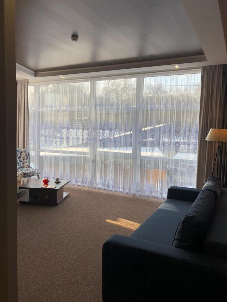 Motel Kurortnyy&SPA Shklo Bagian luar foto